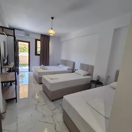 Strawberry Skiathos 4*