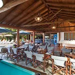 Strawberry Skiathos Pensión 4*