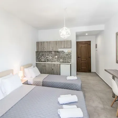 Strawberry Skiathos 4* Agia Paraskevi (Skiathos)