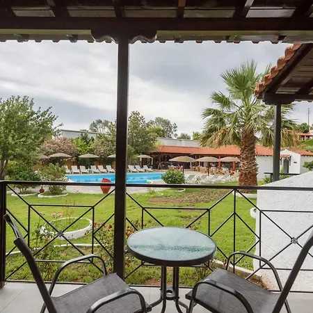 Strawberry Skiathos Agia Paraskevi (Skiathos)