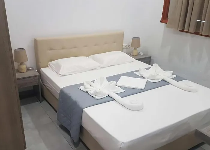 Strawberry Skiathos 4*