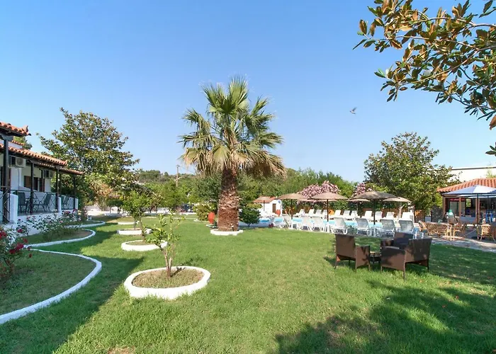 Konukevi Strawberry Skiathos 4*