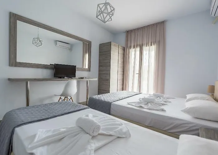 Konukevi Strawberry Skiathos 4*