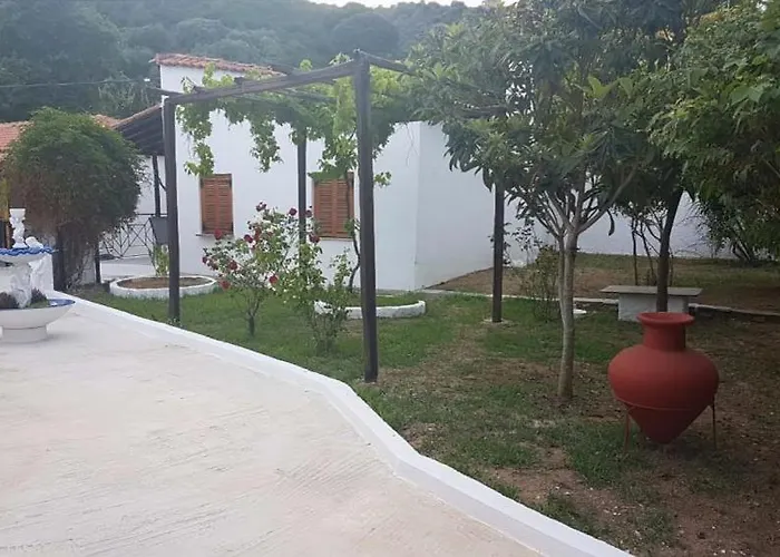 Strawberry Skiathos Guest house 4*