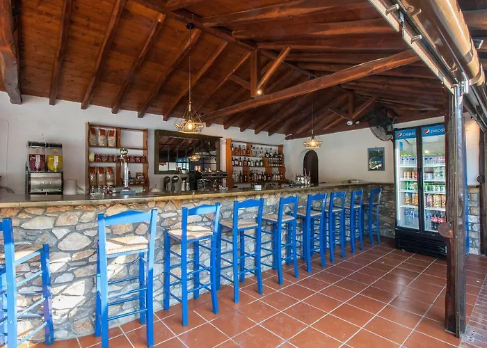 Strawberry Skiathos Agia Paraskevi (Skiathos)