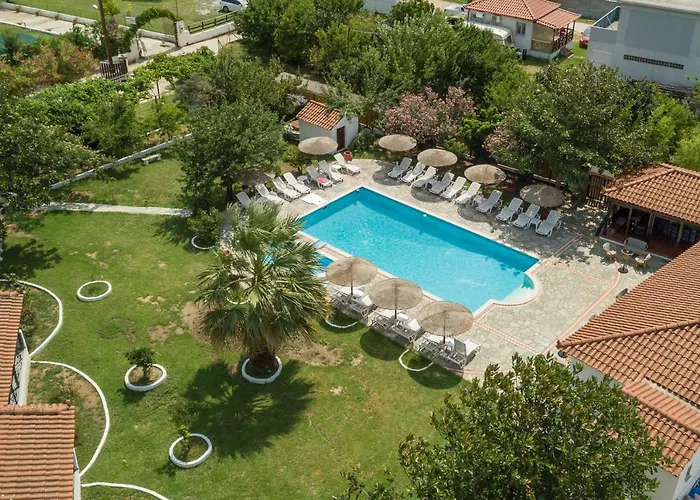 Strawberry Skiathos Guest house 4*