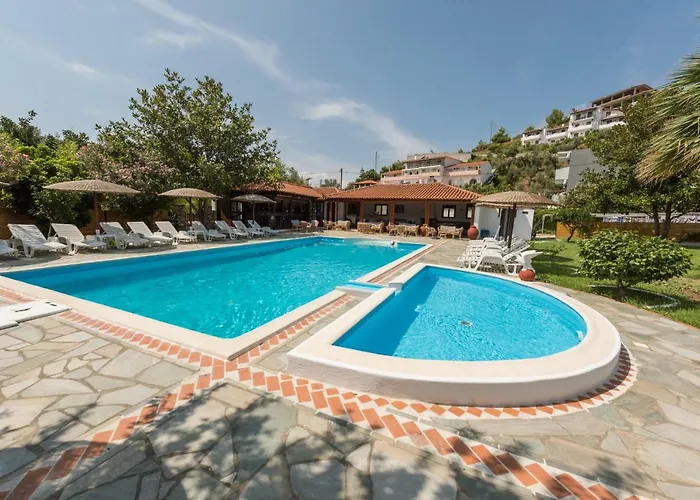 Strawberry Skiathos 4*