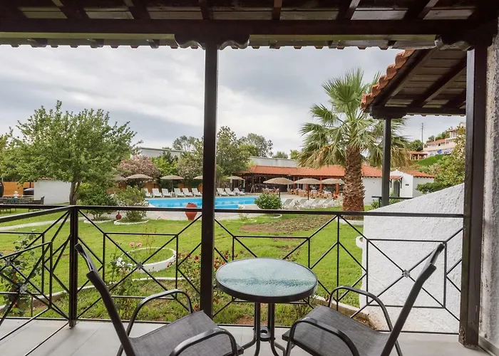 Strawberry Skiathos Agia Paraskevi (Skiathos)