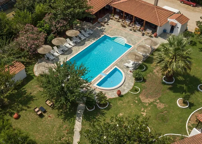 Guest house Strawberry Skiathos 4*