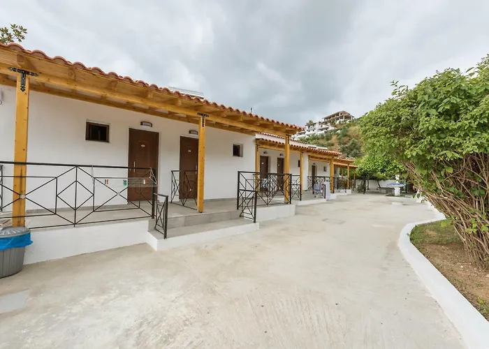 Strawberry Skiathos Guest house 4*