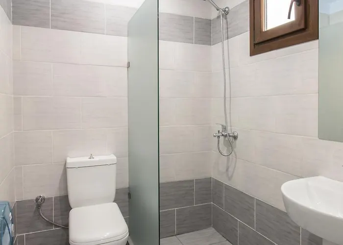 Guest house Strawberry Skiathos 4*